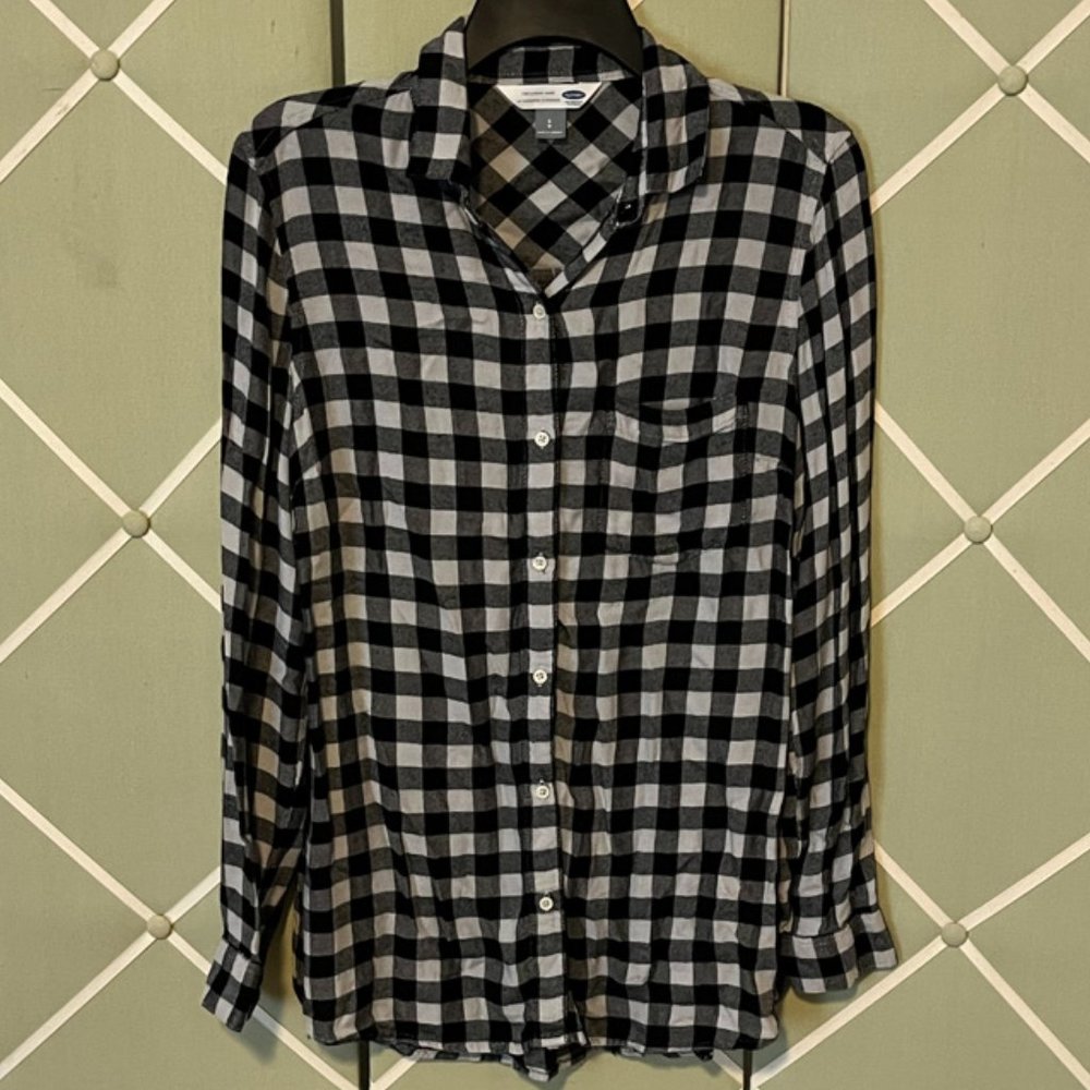 Black and White Flannel Button Up